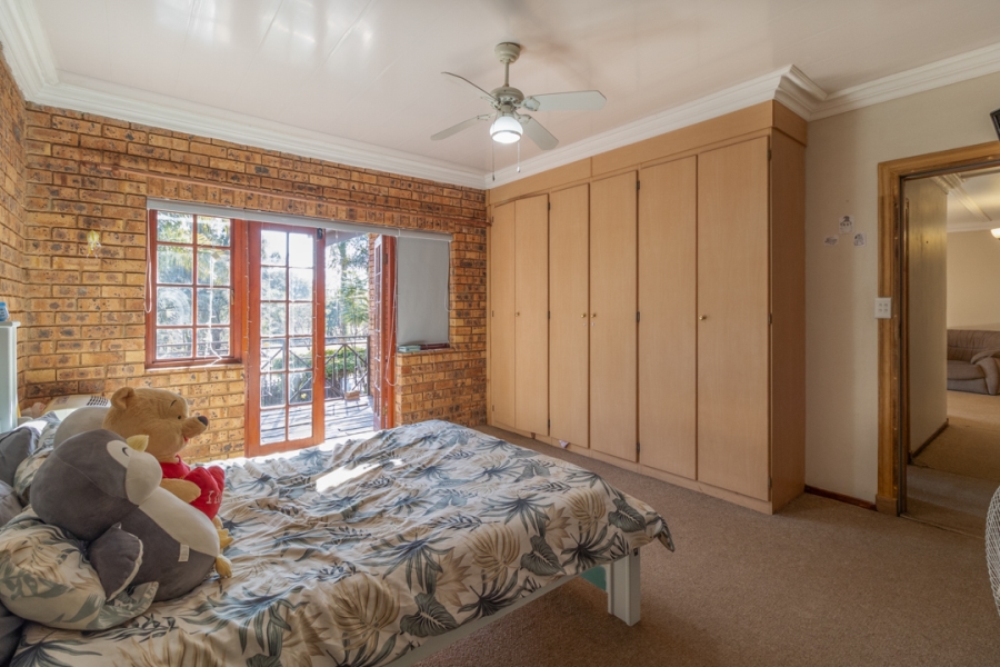 4 Bedroom Property for Sale in Meerhof North West